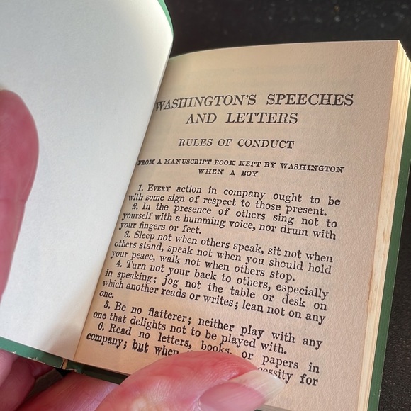 COPY - Vintage little bound book of speeches & letters by George Washington - Picture 2 of 2